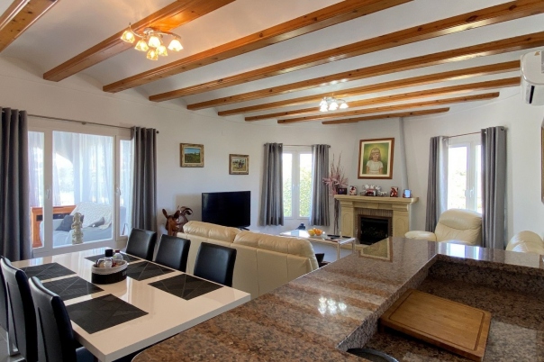 2 bed villa in Benitachell