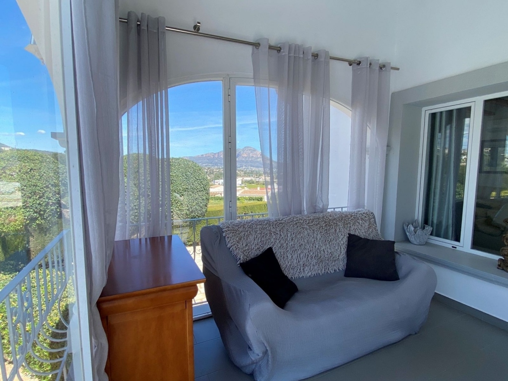 2 bed villa in Benitachell