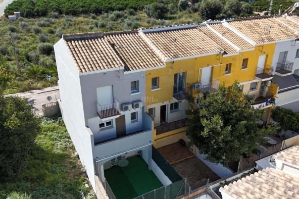 3 bed townhouse in Beniarbeig