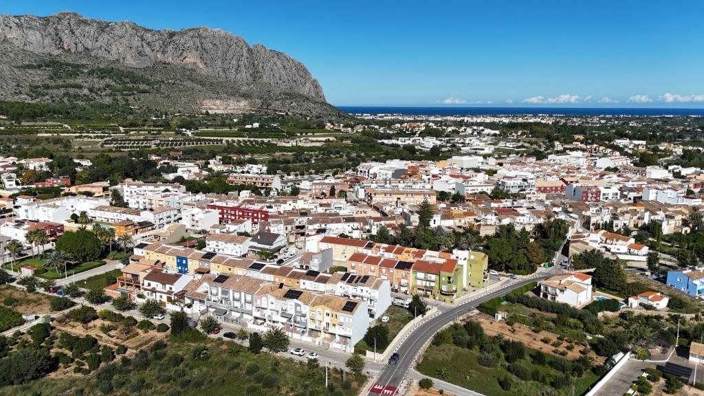 3 bed townhouse in Beniarbeig