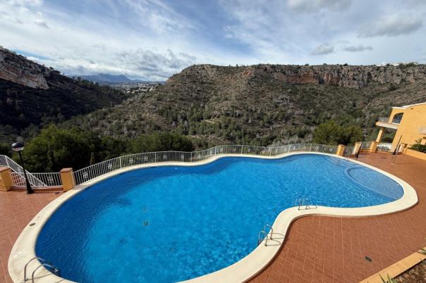 2 bed apartment in Benitachell