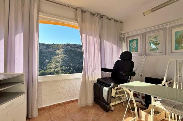 2 bed apartment in Benitachell