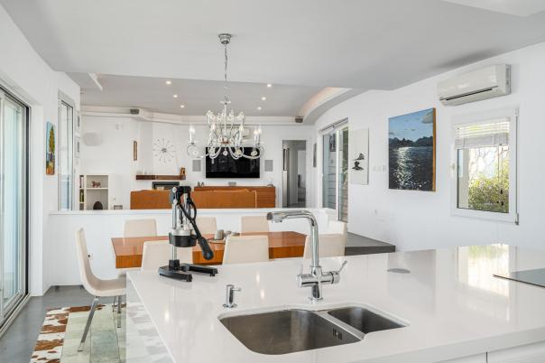 5 bed villa in Alfaz del Pi