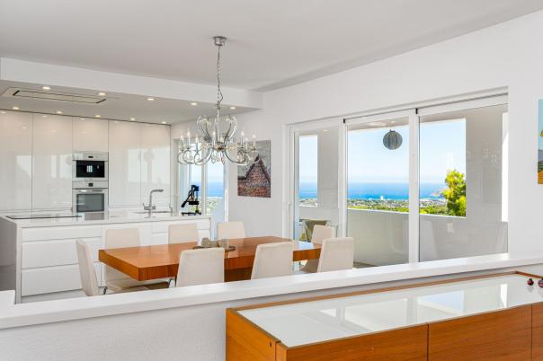 5 bed villa in Alfaz del Pi