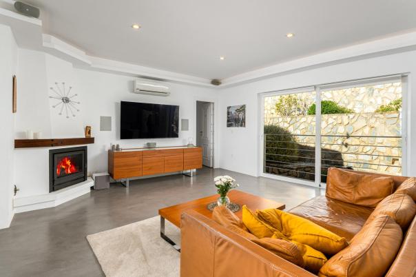 5 bed villa in Alfaz del Pi