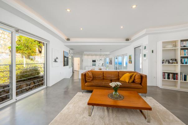 5 bed villa in Alfaz del Pi