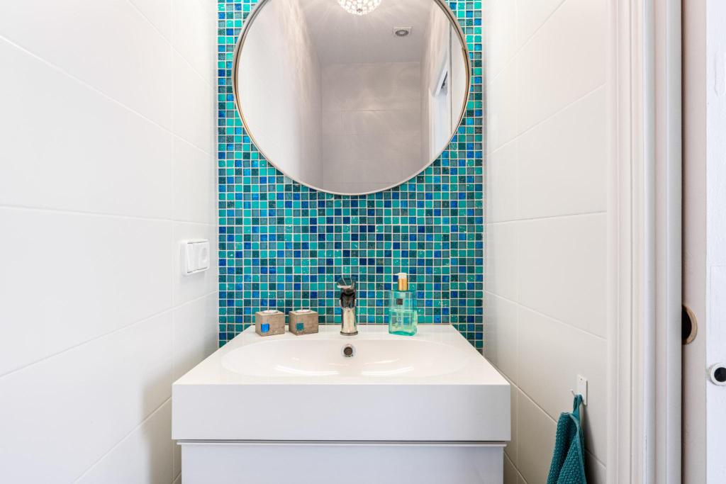 5 bed villa in Alfaz del Pi