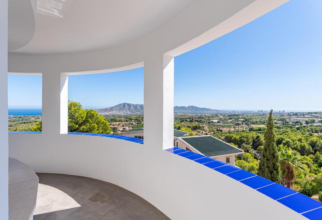 5 bed villa in Alfaz del Pi