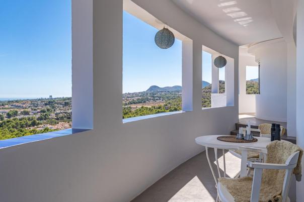 5 bed villa in Alfaz del Pi