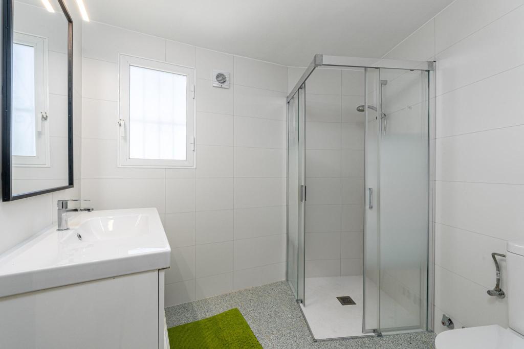 5 bed villa in Alfaz del Pi