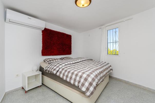 5 bed villa in Alfaz del Pi