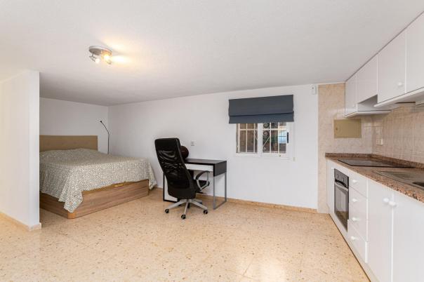 5 bed villa in Alfaz del Pi