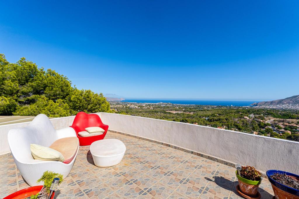 5 bed villa in Alfaz del Pi