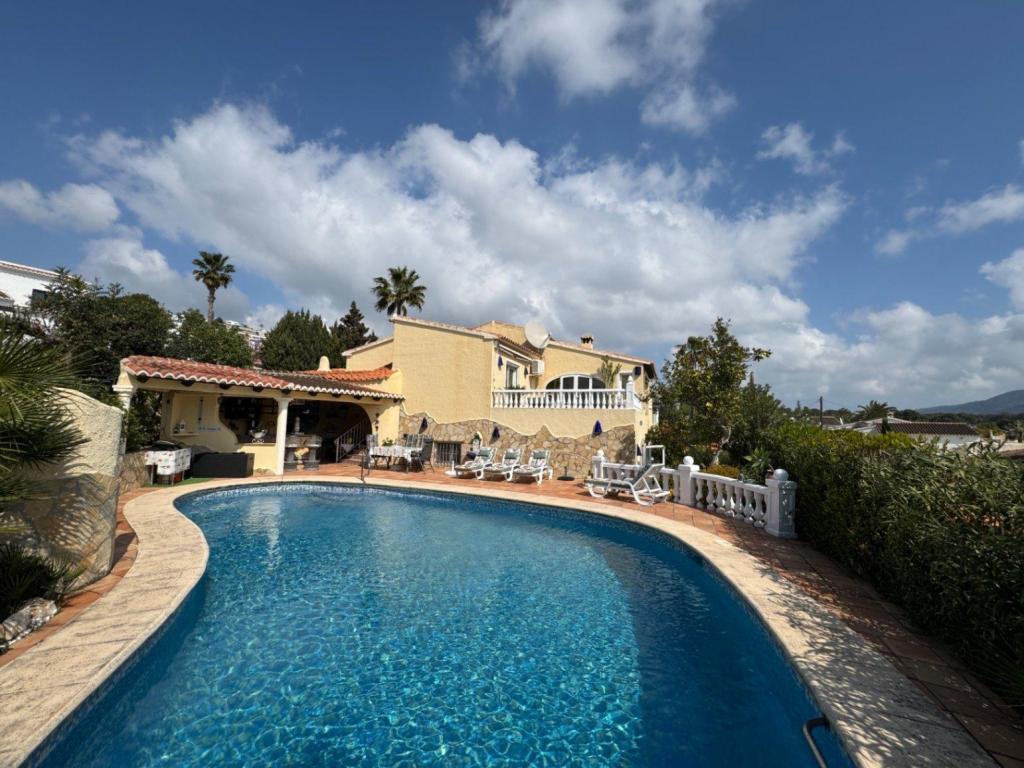 4 bed villa in Moraira