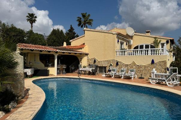 4 bed villa in Moraira