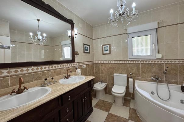 4 bed villa in Moraira