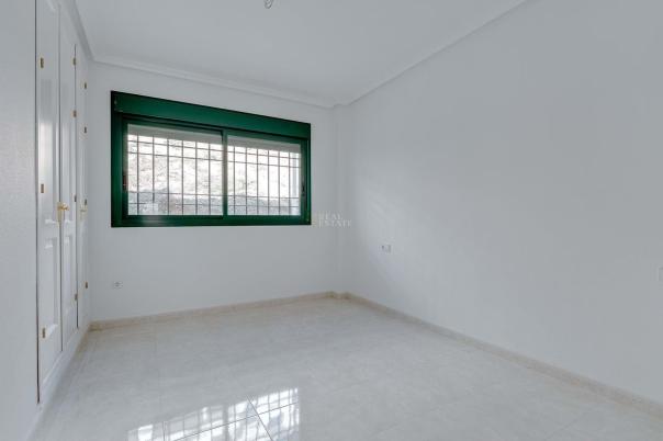 2 bed apartment in Orihuela