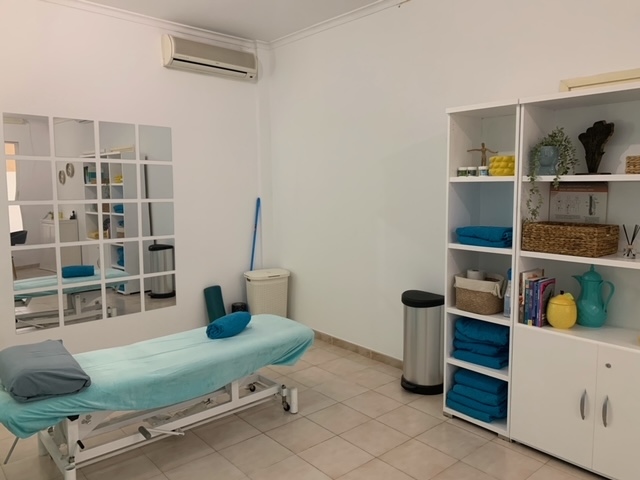 Anne den Ouden - Osteopaths Costa Blanca
