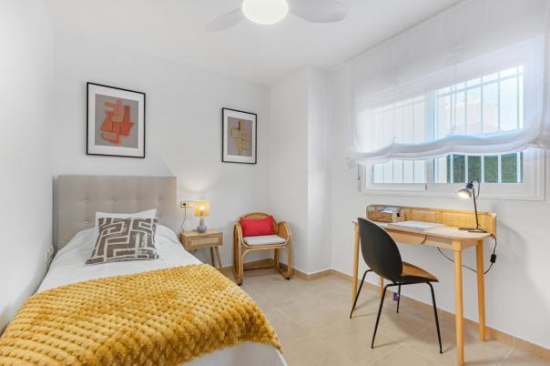 2 bed apartment in Orihuela Costa