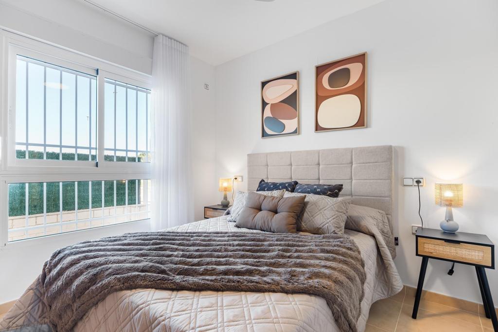 2 bed apartment in Orihuela Costa