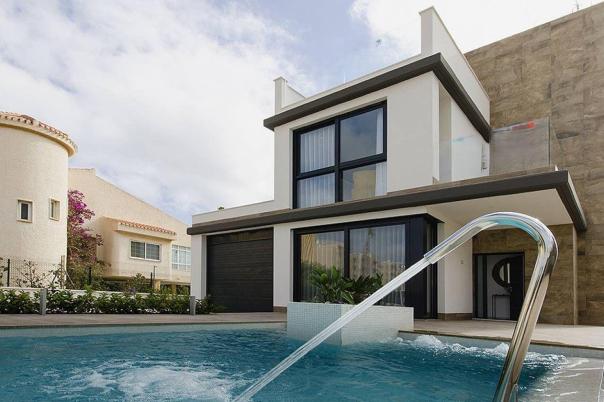 4 bed villa in Orihuela Costa