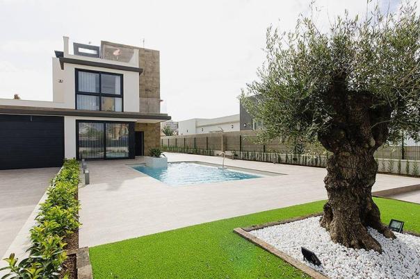 4 bed villa in Orihuela Costa
