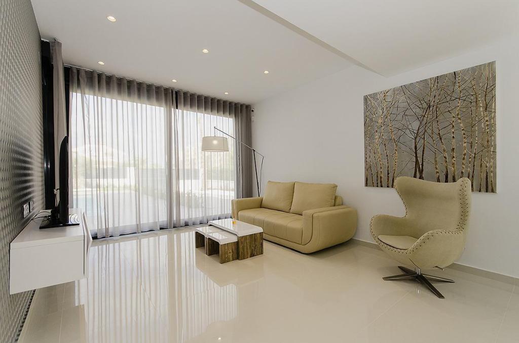 4 bed villa in Orihuela Costa