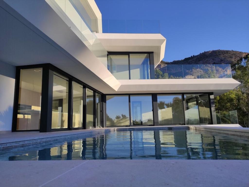 4 bed villas in Altea