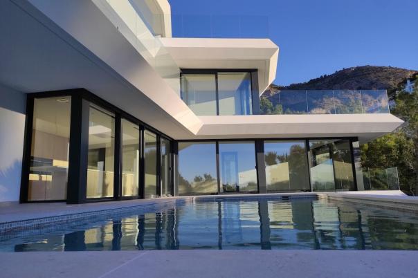 4 bed villas in Altea