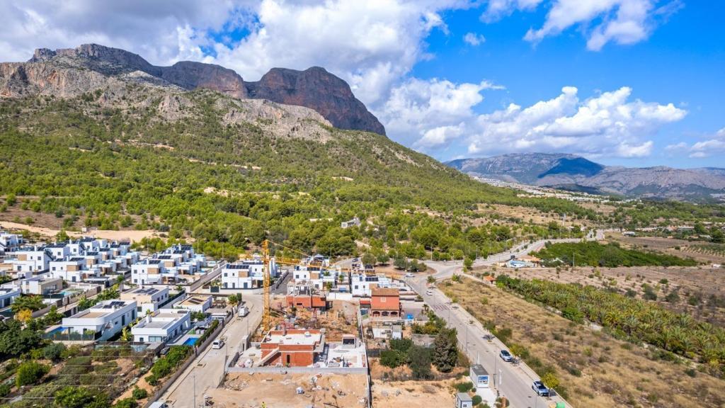 4 bed property in Polop