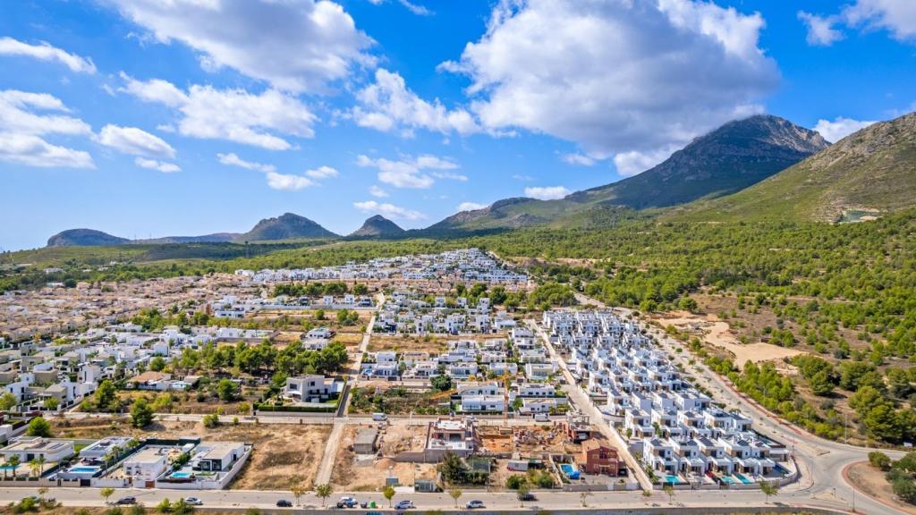 4 bed property in Polop