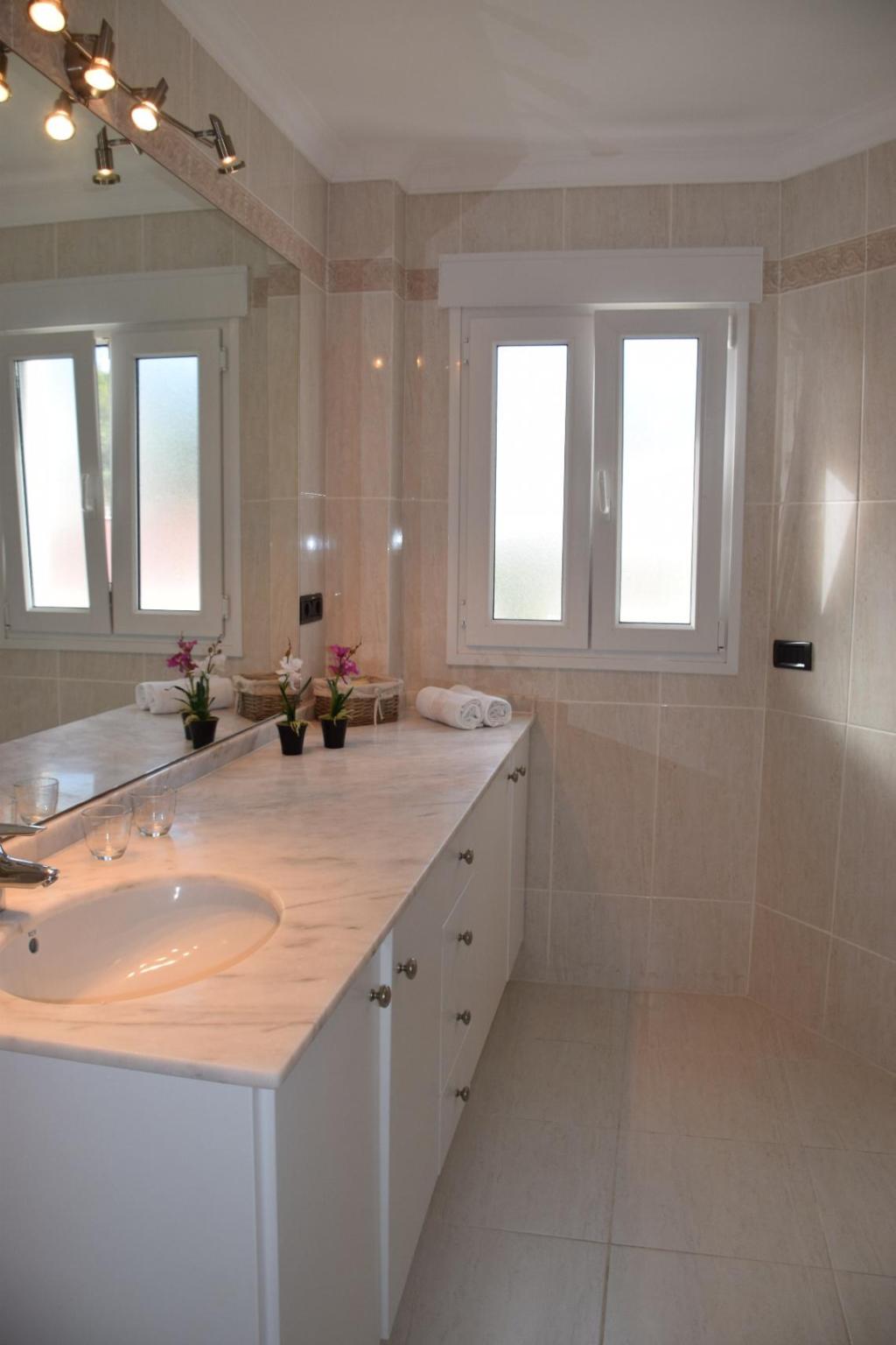 2 bed apartment in Benissa