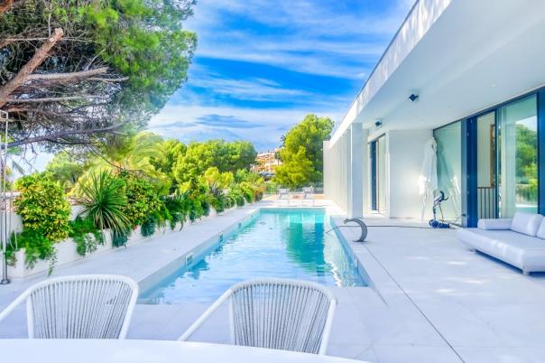 5 bed villa in Altea