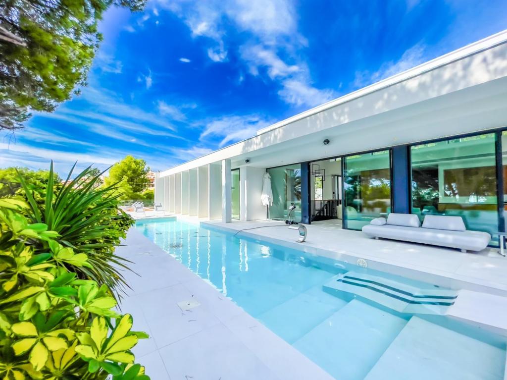 5 bed villa in Altea