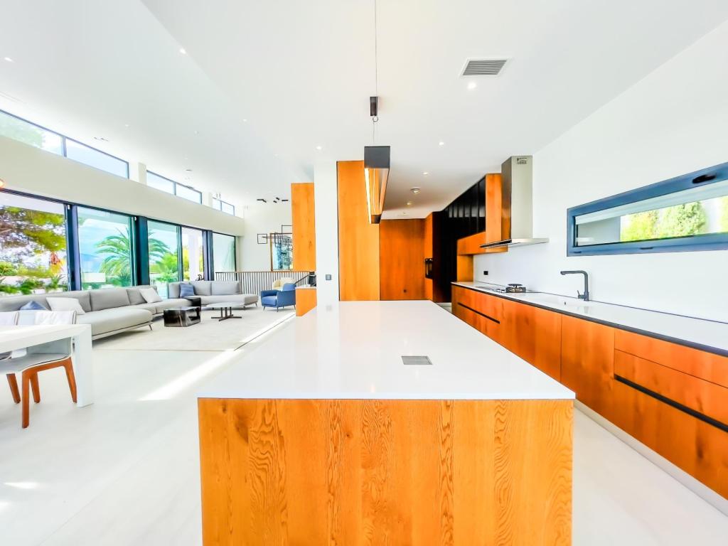 5 bed villa in Altea