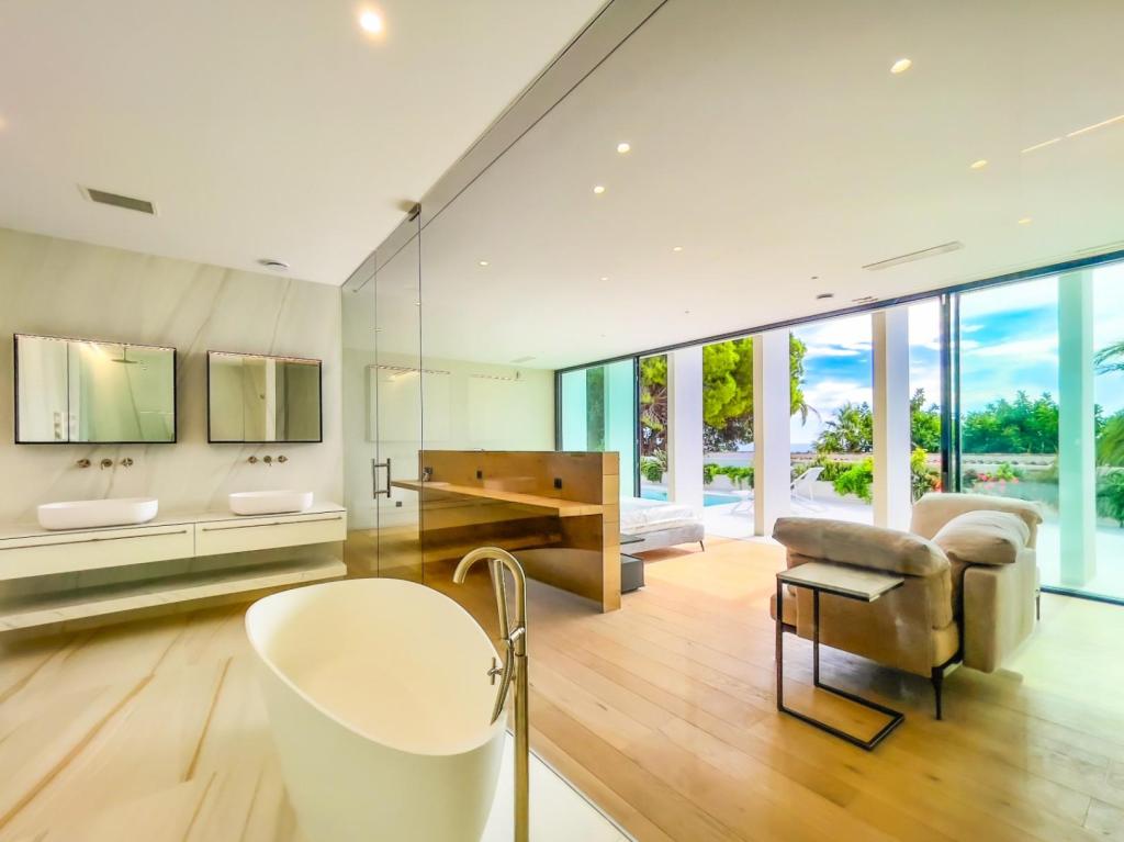 5 bed villa in Altea