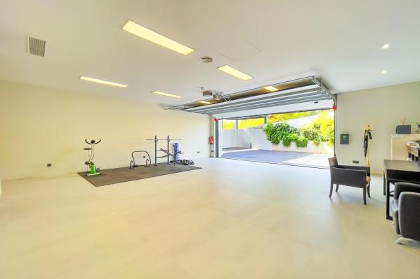 5 bed villa in Altea