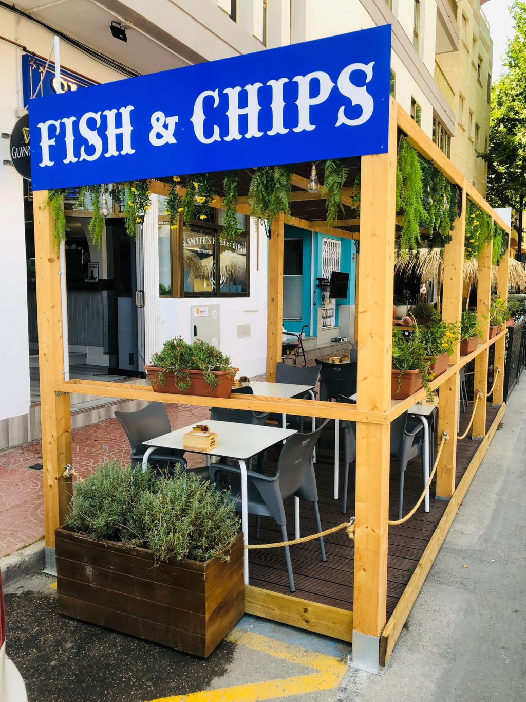 Fish & Chips Calpe: Why Customers Love Smyth's Restaurant & Takeaway