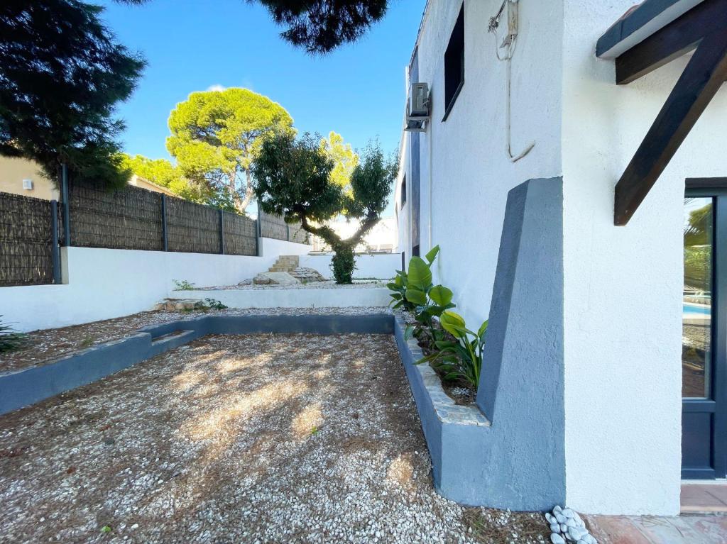 5 bed casa / chalet in Calpe
