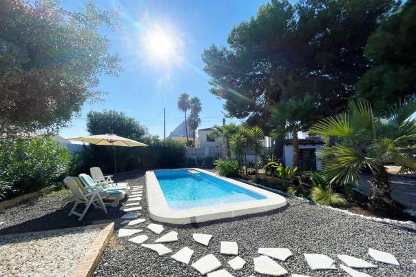 5 bed casa / chalet in Calpe