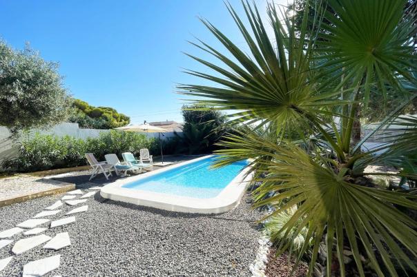5 bed casa / chalet in Calpe