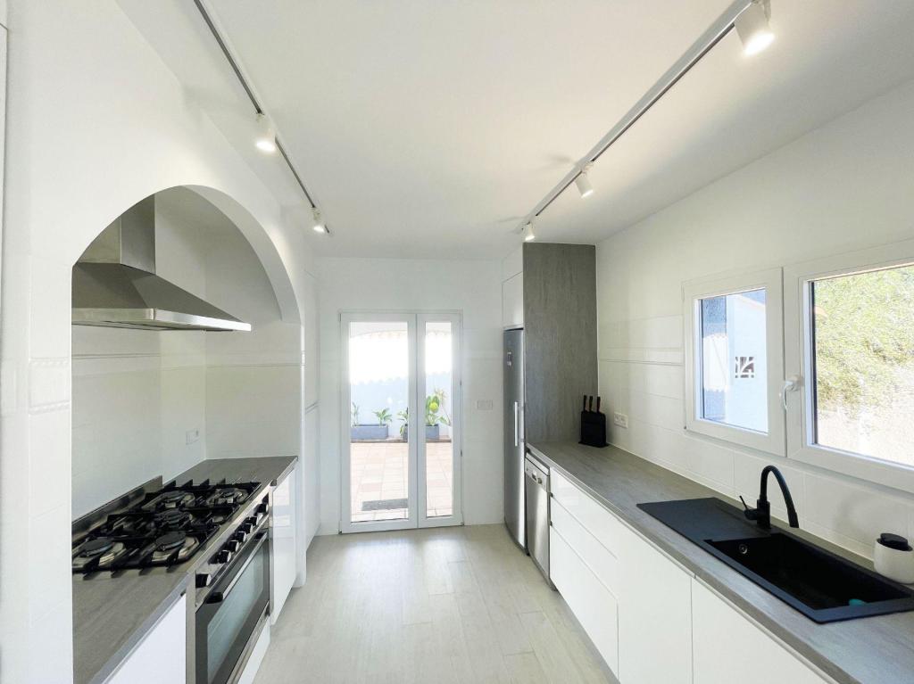 5 bed casa / chalet in Calpe