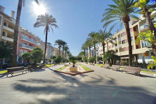2 bed apartments - flats in Moraira