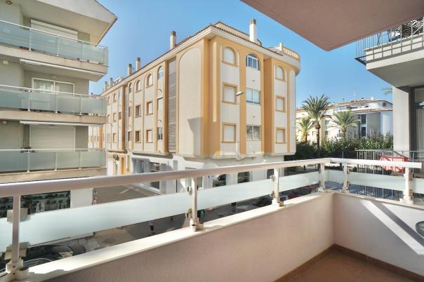 2 bed apartments - flats in Moraira
