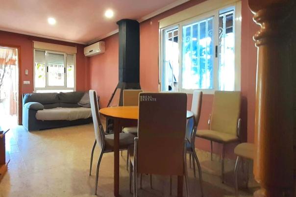 4 bed bungalow in Santa Pola