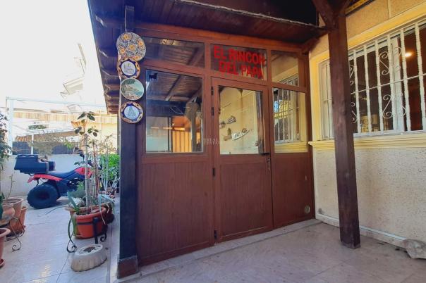 4 bed bungalow in Santa Pola