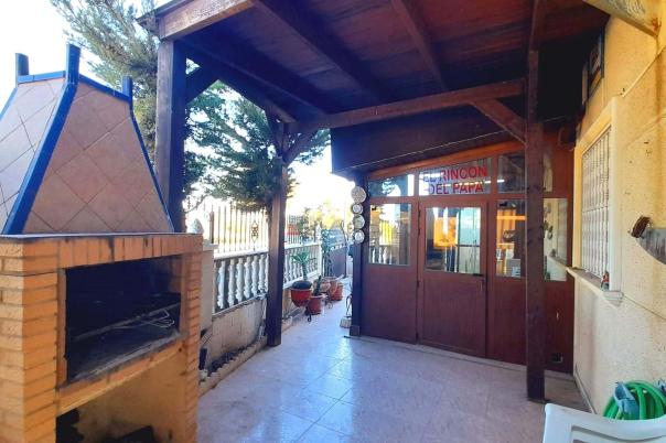 4 bed bungalow in Santa Pola