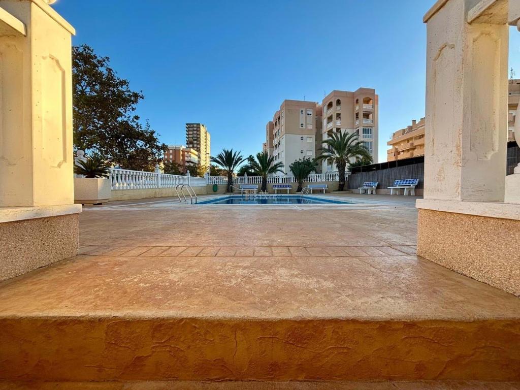 2 bed apartment in Alicante/Alacant