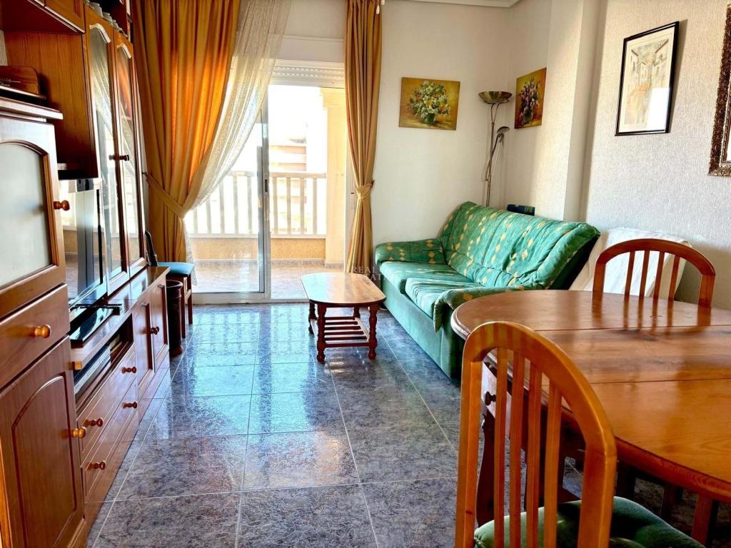 2 bed apartment in Alicante/Alacant