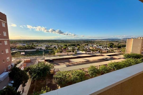 2 bed apartment in Alicante/Alacant